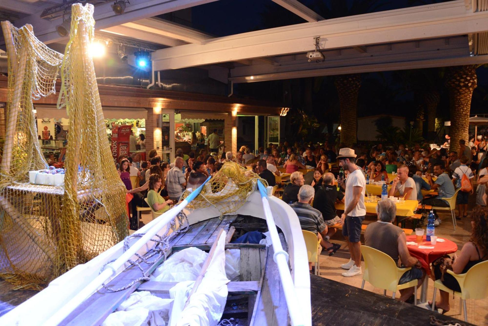 Camping Villaggio Calypso كوبرا ماريتيما المظهر الخارجي الصورة
