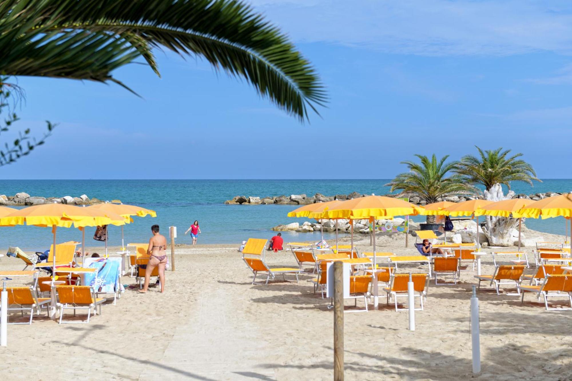 Camping Villaggio Calypso كوبرا ماريتيما المظهر الخارجي الصورة
